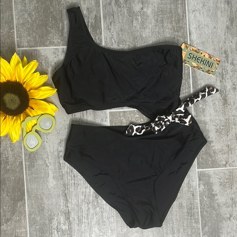 Shekini Black Bikini with Sleek Minimalist Design